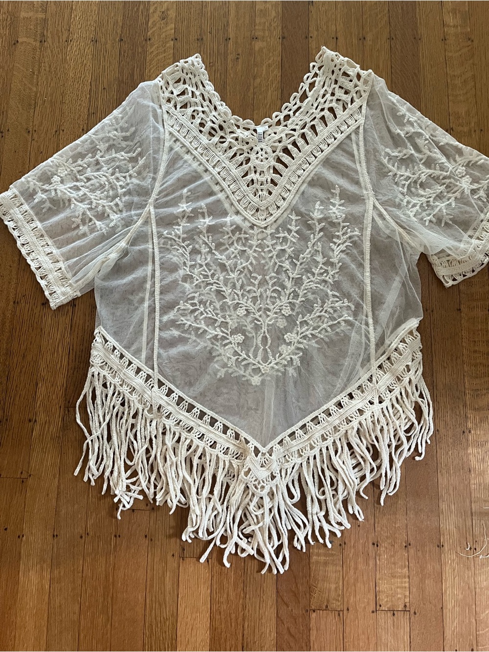 Kaktus White Crochet Fringe Tunic Top